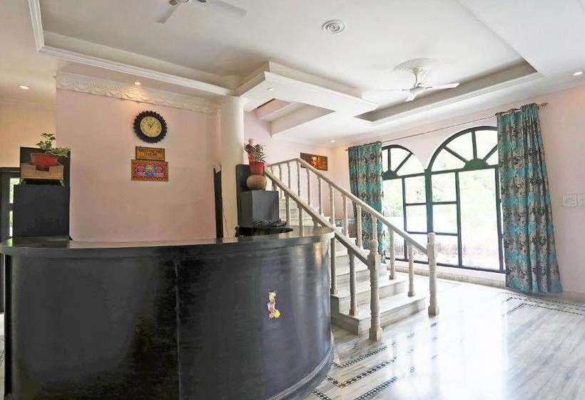 酒店 Khajuraho Inn