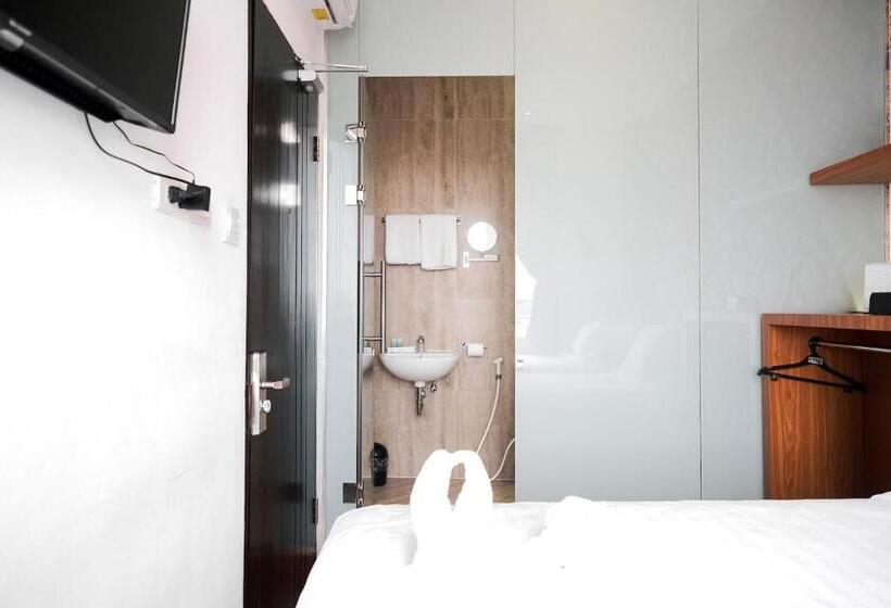 酒店 King S Palace Mitra Reddoorz