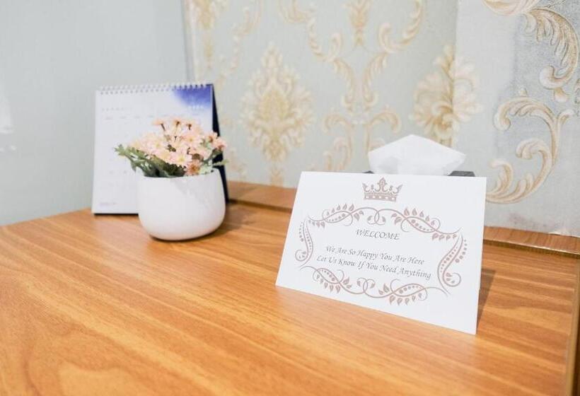 酒店 King S Palace Mitra Reddoorz