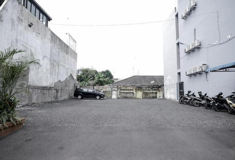 酒店 King S Palace Mitra Reddoorz