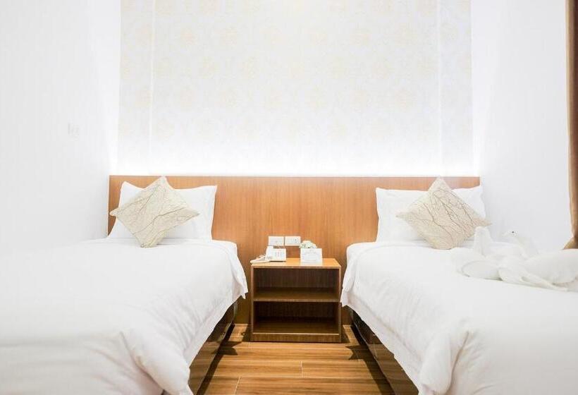 酒店 King S Palace Mitra Reddoorz