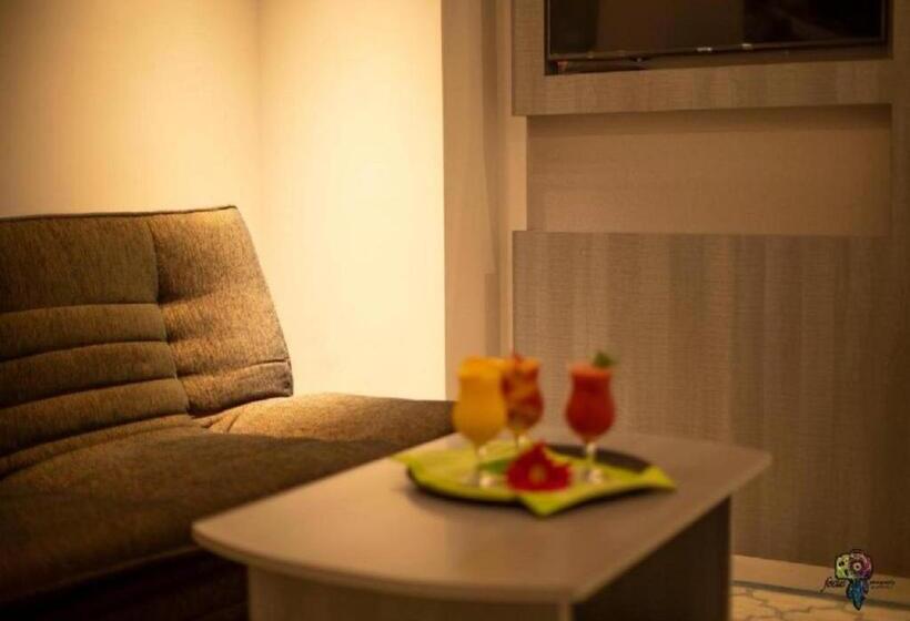 هتل Manazeli Jeddah