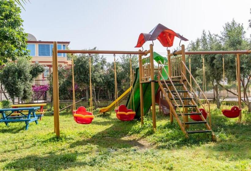 ホテル Miarosa Konakli Garden