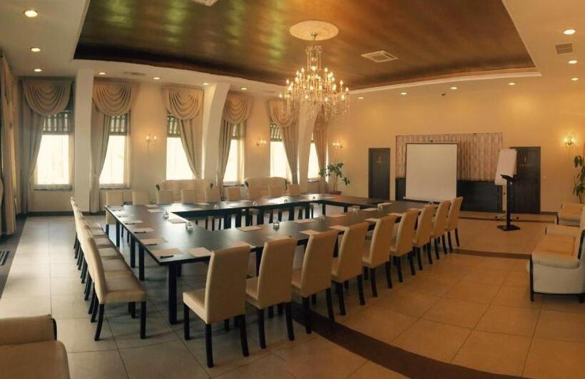 Отель Mirage Resort & Spa