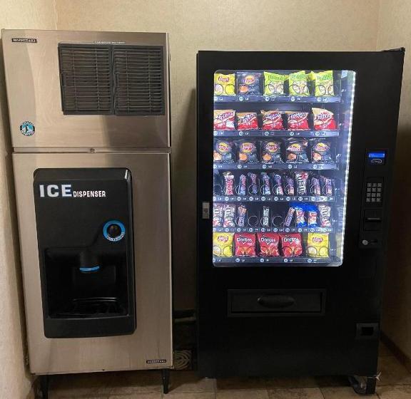 فندق Nature Inn & Suites