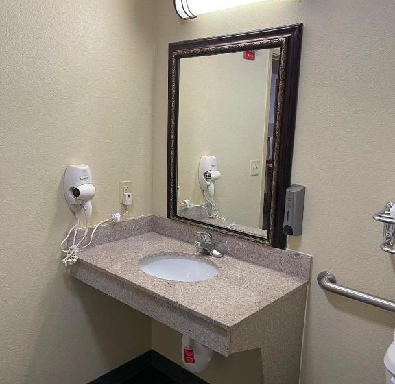 فندق Nature Inn & Suites