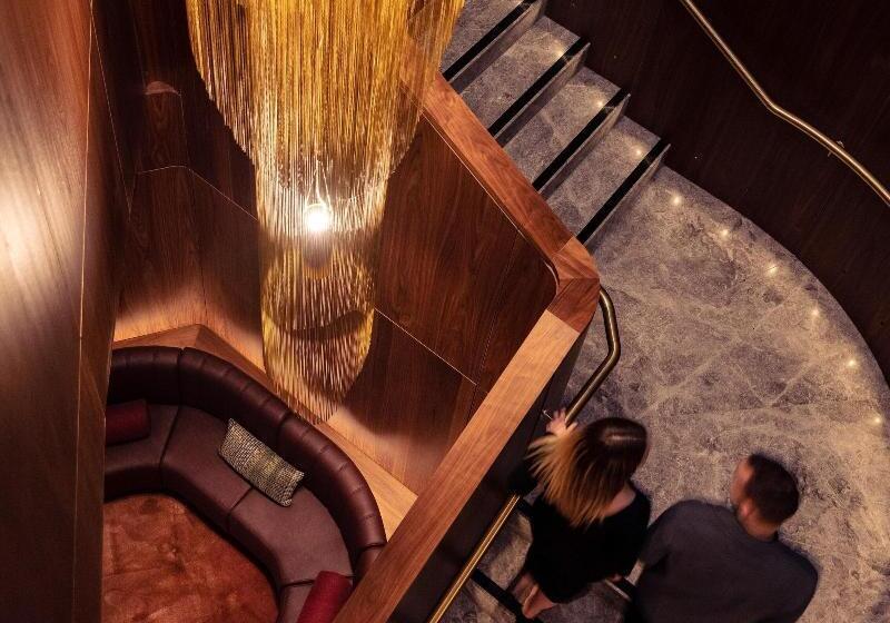 Next Hotel Melbourne, Curio Collection By Hilton