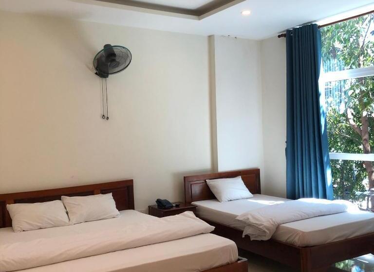 هتل Nhà Nghỉ Linh Quân