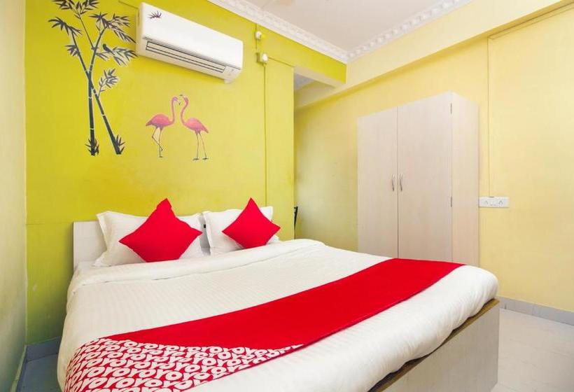 בית מלון כפרי Oyo 30093  Sai Shraddha