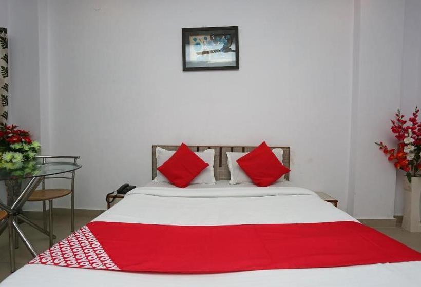 Hotel Oyo 37817  Paradise