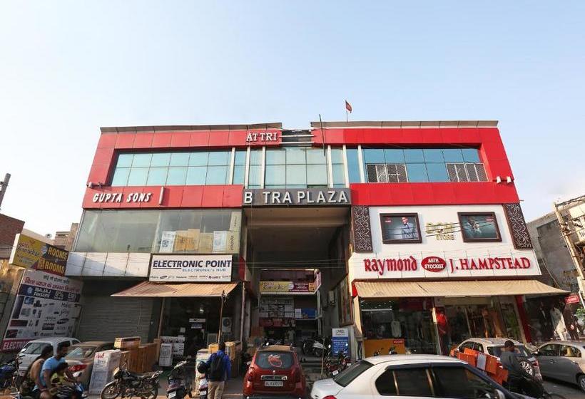 Hotel Oyo 37817  Paradise