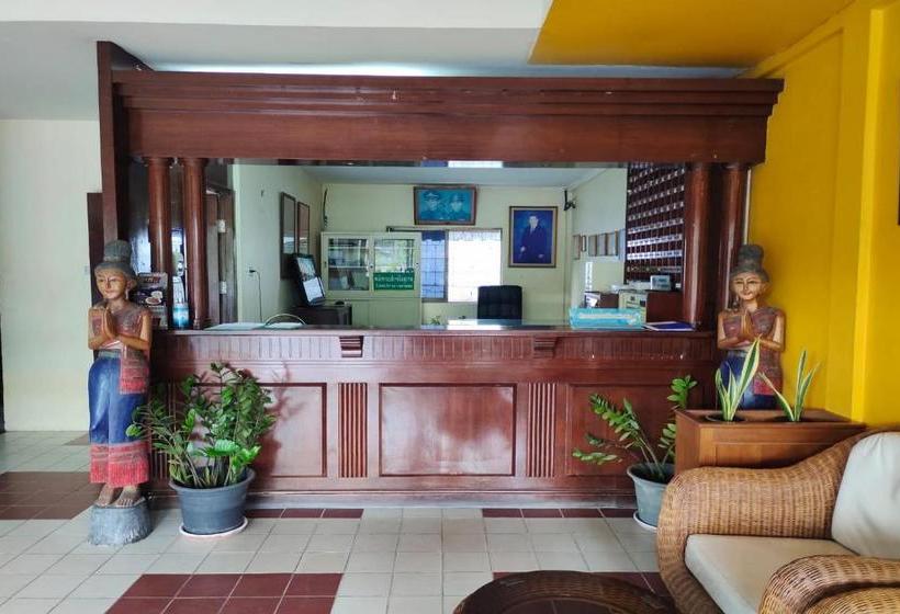 호텔 Oyo 655 Burapa Inn