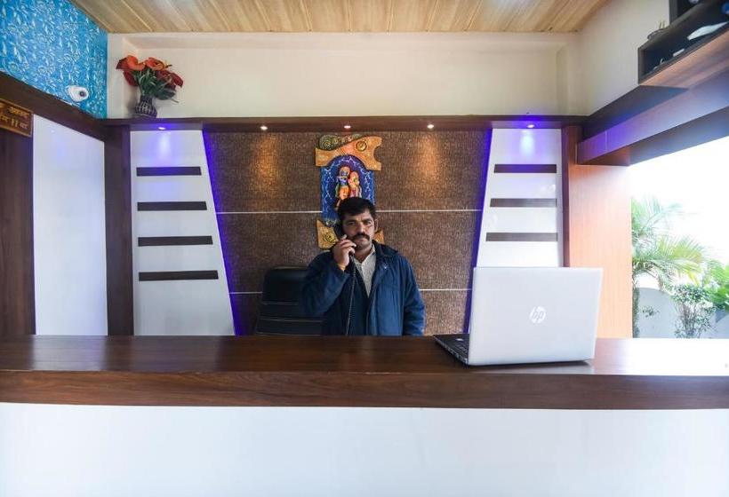 בית מלון כפרי Oyo 68011 Resort Shankarmuni