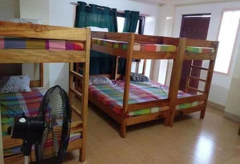 Hotel Oyo 704 Yang S Homestay