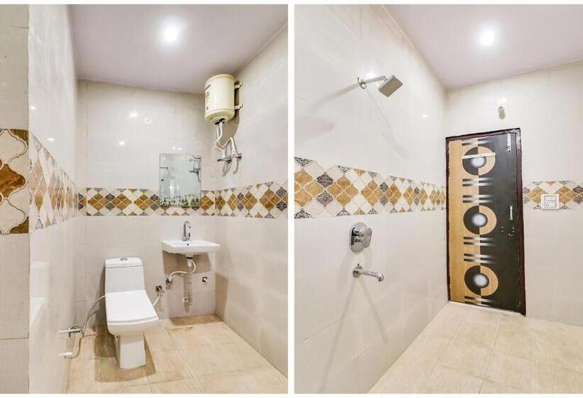 호텔 Oyo 76230 Akash Guest House