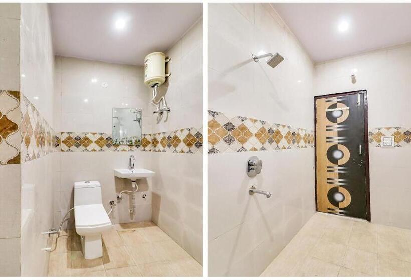 호텔 Oyo 76230 Akash Guest House