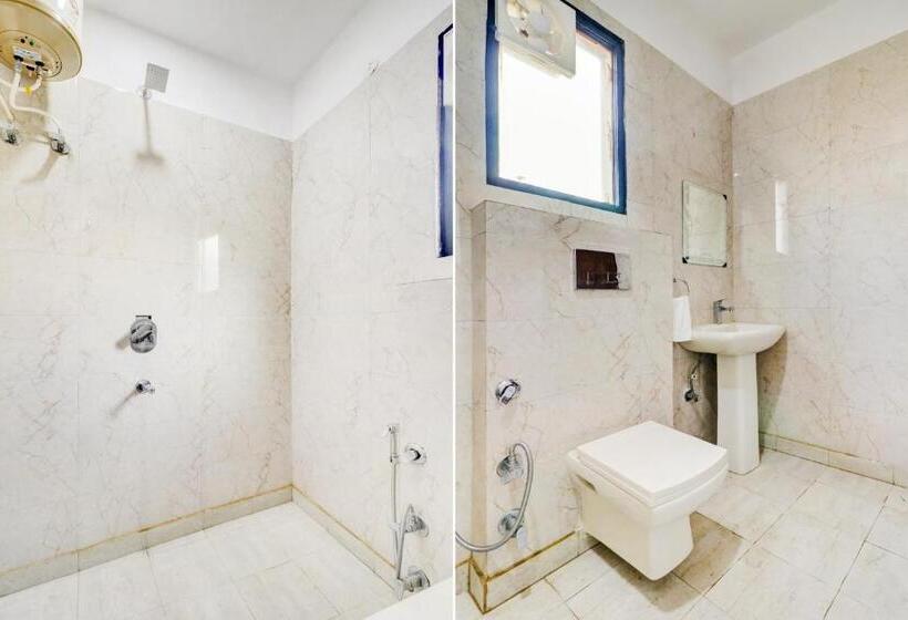 호텔 Ratan The Pacific