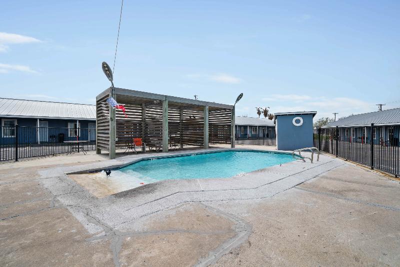 فندق Oyo  Rockport Bay View