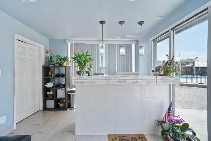 فندق Oyo  Rockport Bay View