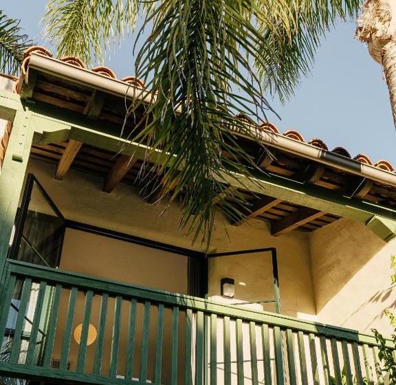 בית מלון כפרי Palihouse Santa Barbara