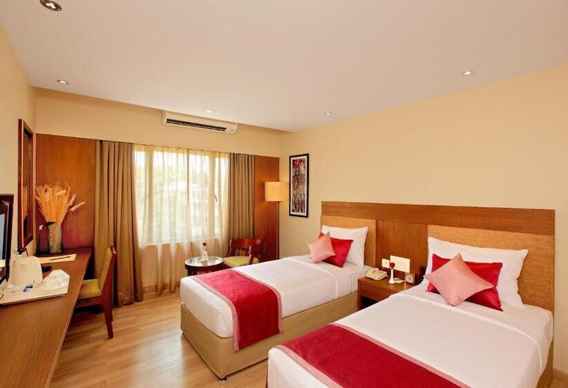 בית מלון כפרי Park Residency