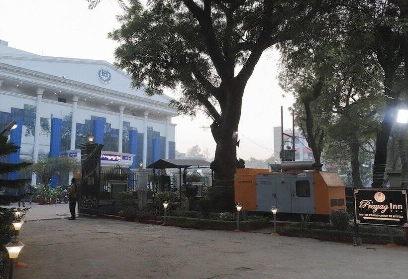 酒店 Prayag Inn