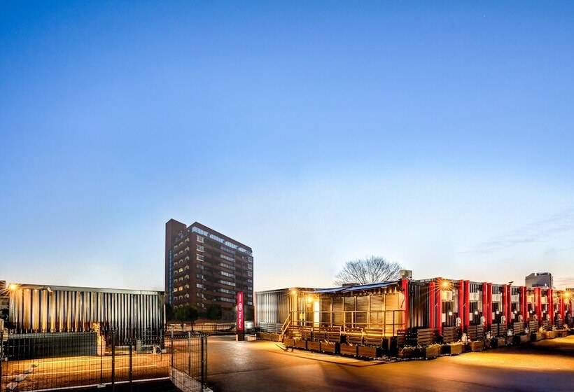 فندق R9 The Yard Ashikaga Eki Nishi