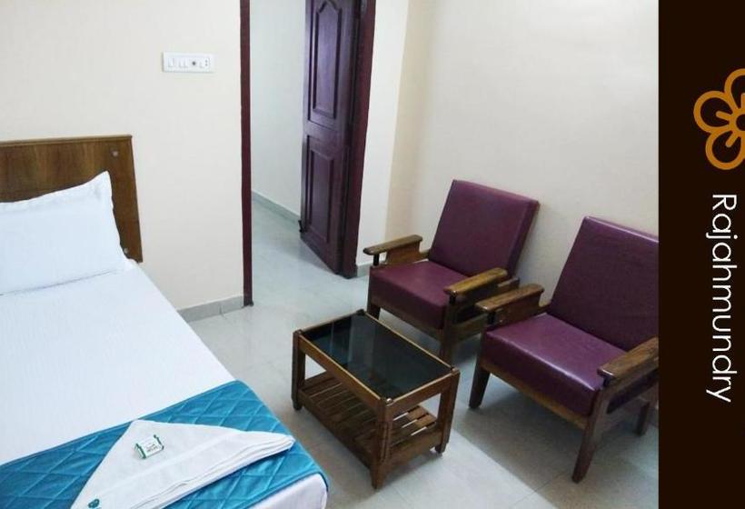 בית מלון כפרי Sona Residency