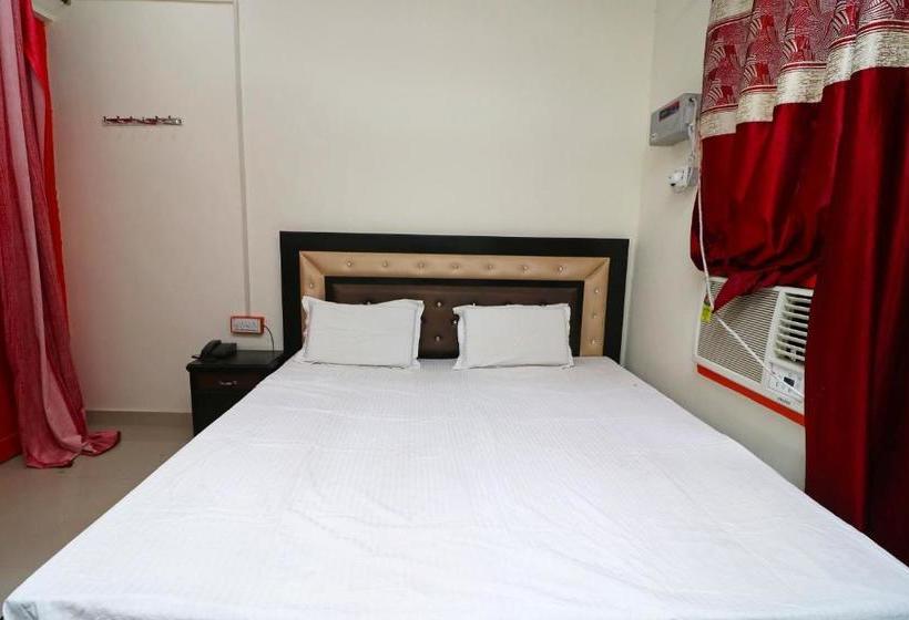 فندق Spot On 37270 Apna Niwas