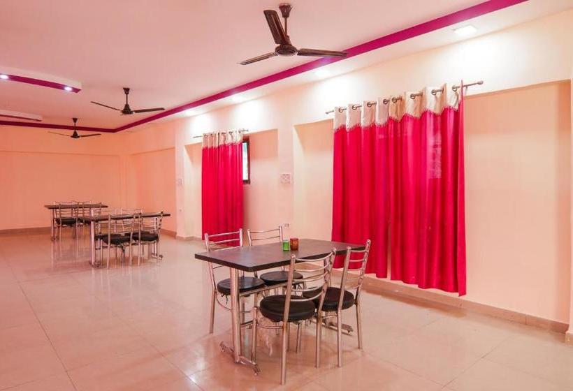 ホテル Spot On 76190 Vrindavan