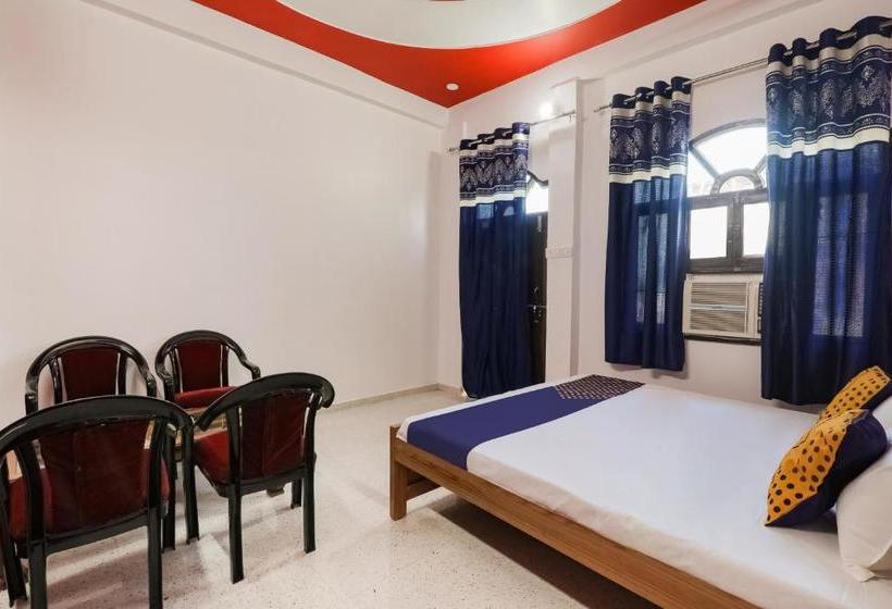 ホテル Spot On 76190 Vrindavan