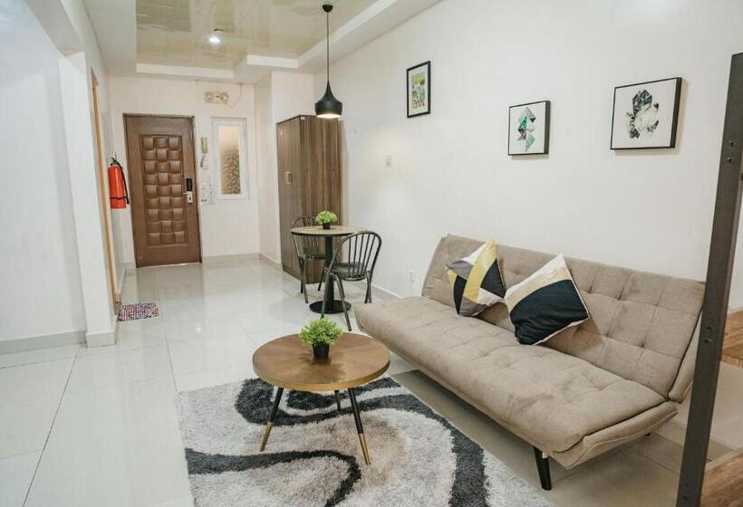 בית מלון כפרי Tancor Residential Suites