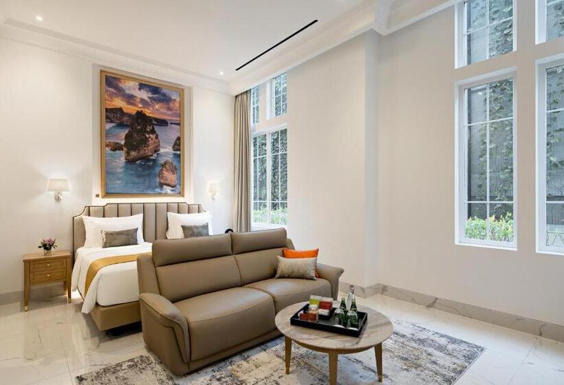 Отель The Grand Mansion Menteng By The Crest Collection