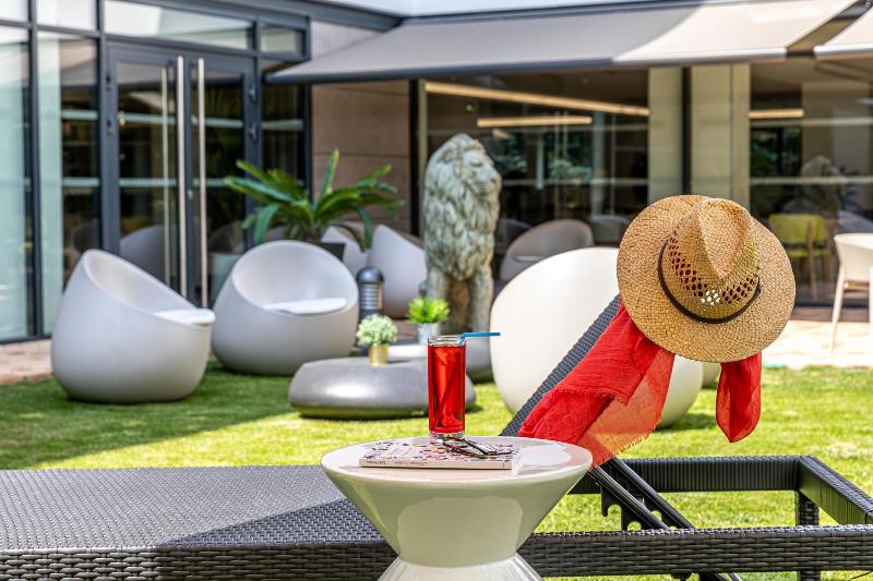 Les Jardins De St Cloud