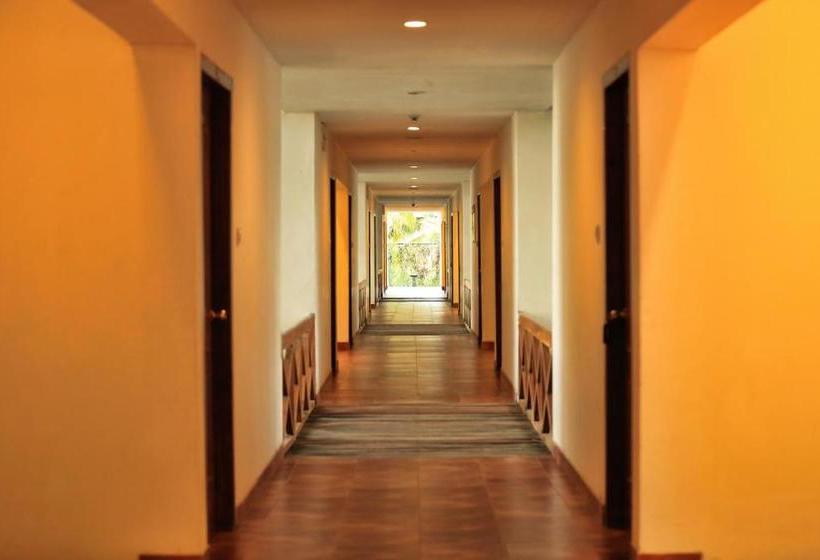 Manor Backwater Resort