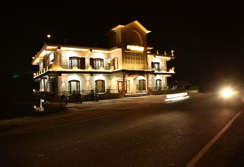 Mastiff Hotel Palampur