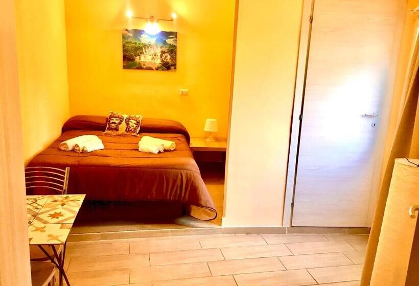 بنسيون Al Centro Di Tutto