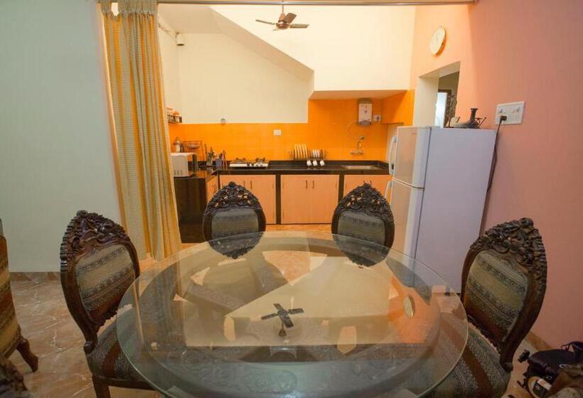 Pensão Darryl Ribeiro S 2bhk & 3bhk Apartment In A Villa
