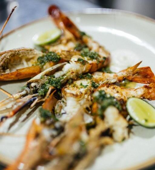 膳宿费 Dots Bay House