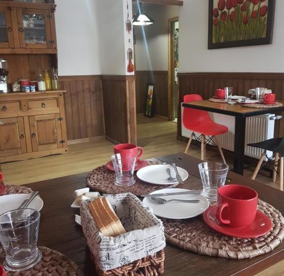 פנסיון Hostal Lago Cóndor