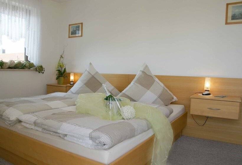 Пансион Landgasthof Zur Linde