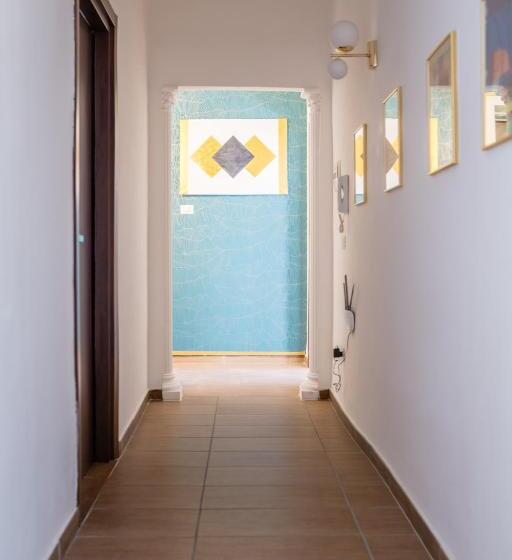 Пансион Naro Suites And Rooms