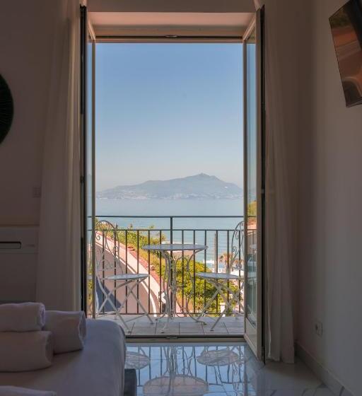 Пансион Naro Suites And Rooms