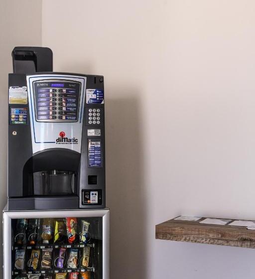 Пансион Naro Suites And Rooms