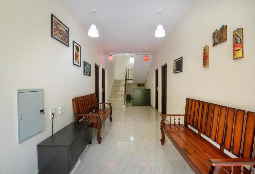 Пансион Oyo Home 65982 Graceful Stay Wynvilla Holidays