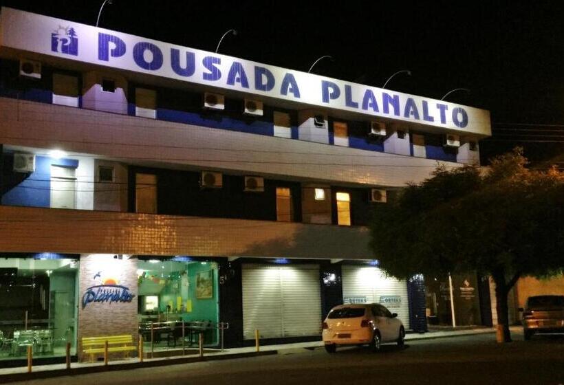 بنسيون Pousada Planalto