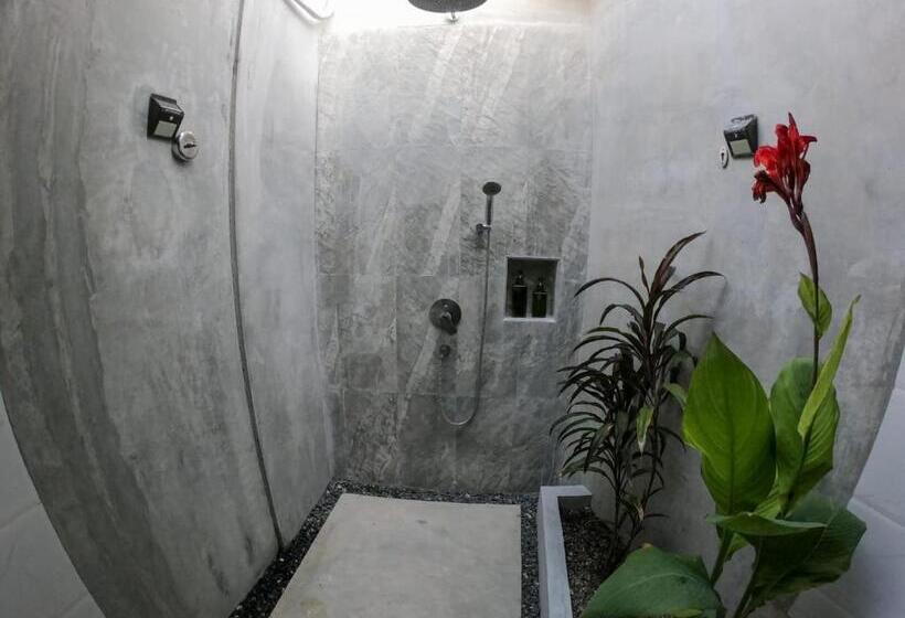 پانسیون Tiger Shark Residence & Dive