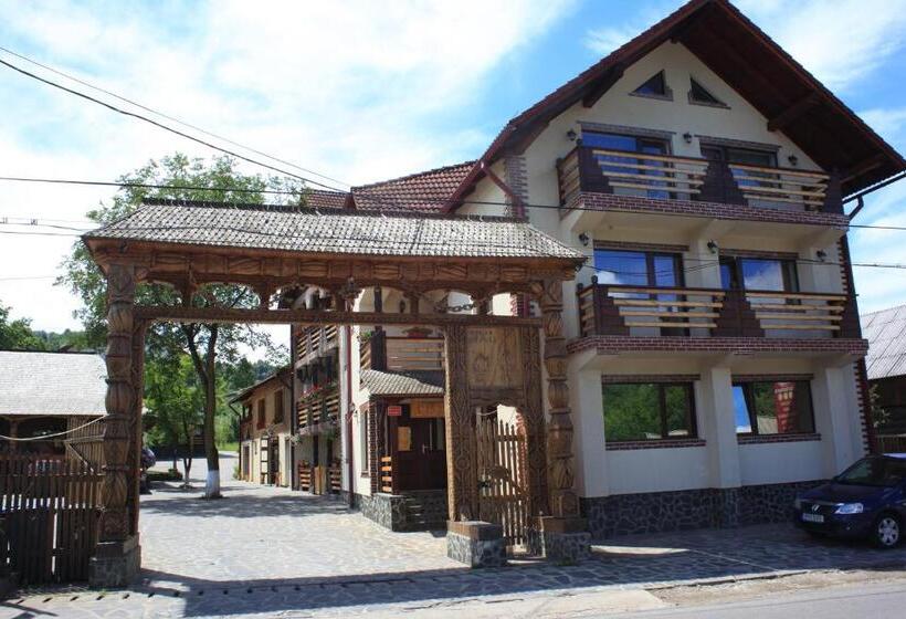 Pensiunea Lacramioara