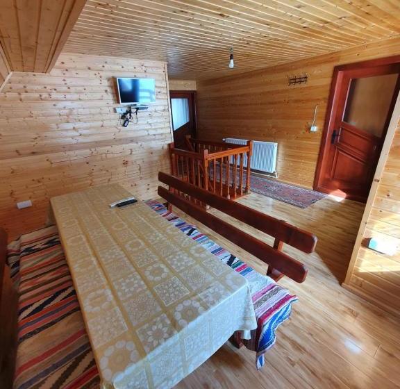 Pensiunea Poarta Lui Ionele