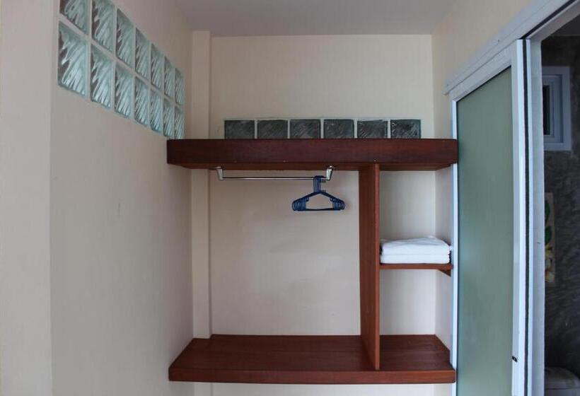 Plaa's Thansadet Resort